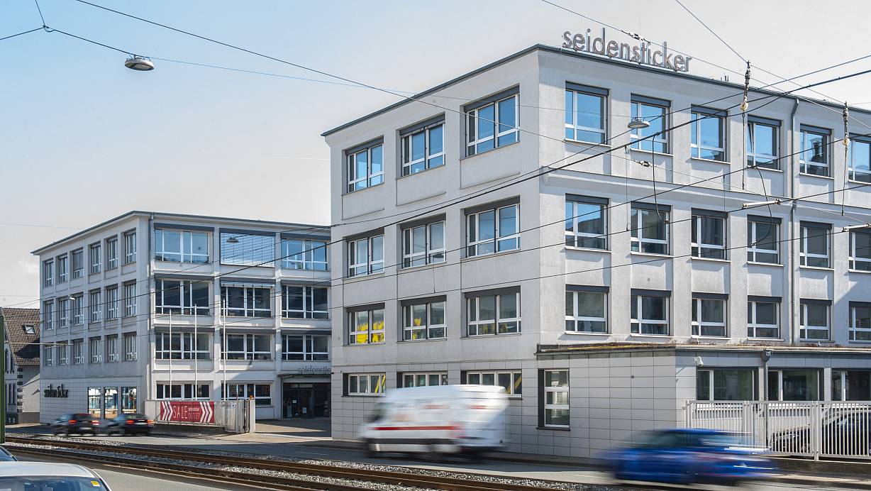 Früher Seidensticker, bald Schulstandort - der ehemalige Firmensitz des Textilherstellers an der Herforder Straße befindet sich inzwischen im Besitz der Stadt. | © Joerg Dieckmann, www.dieckmann-fotodesign.de