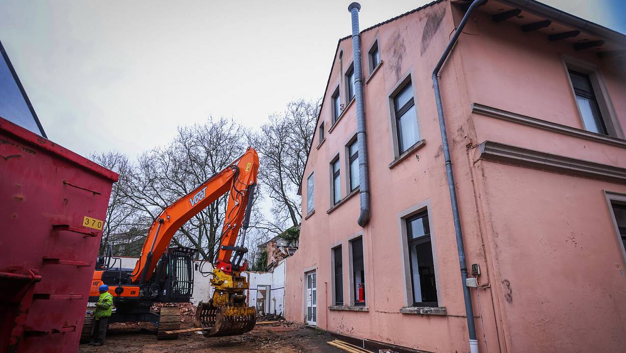 Die letzten Bilder der Hammer Mühle: Mittlerweile ist das Kneipengebäude abgerissen. Die Stadt will beim geplanten Neubau Einfluss nehmen. | © Sarah Jonek Fotografie