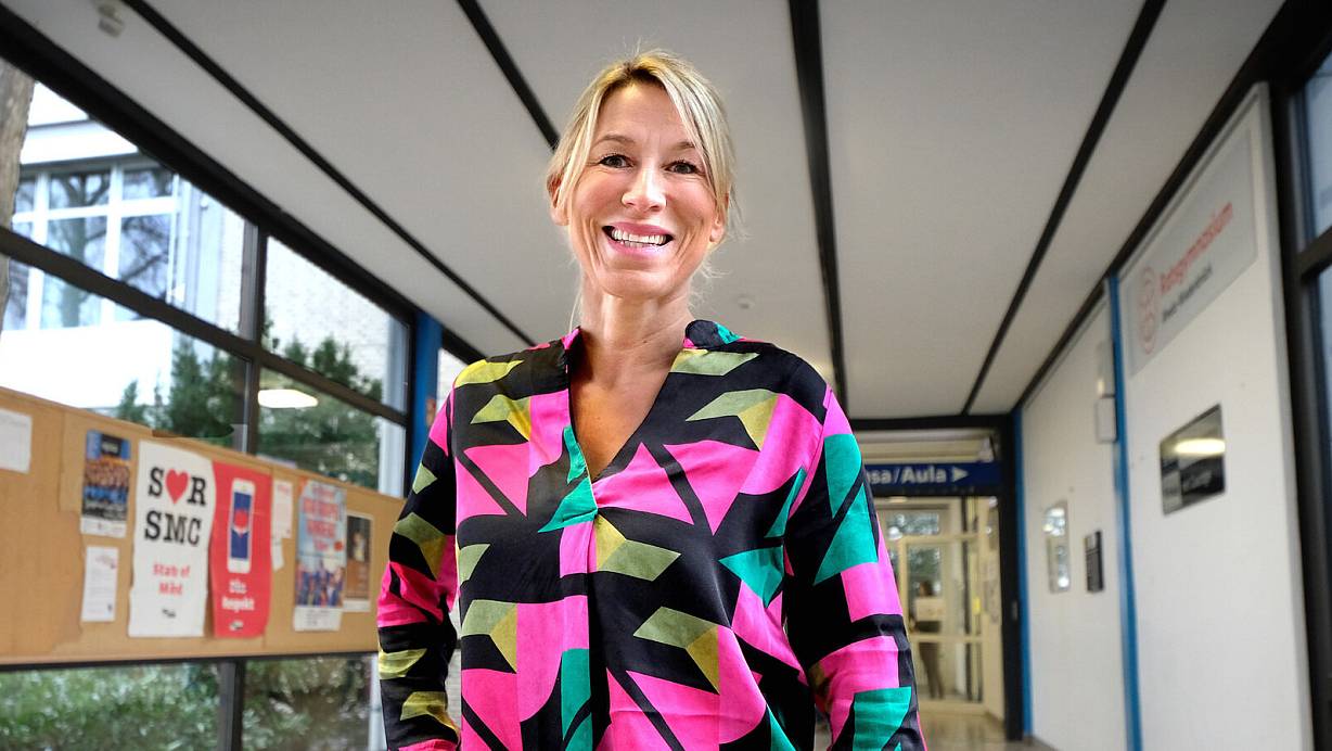 Sandra Stich unterrichtet am Ratsgymnasium in Rheda-Wiedenbrück im Kreis Gütersloh die Fächer Sport und Geografie – und in diesem Jahr auch Das Fach Glück. | © Andreas Frücht