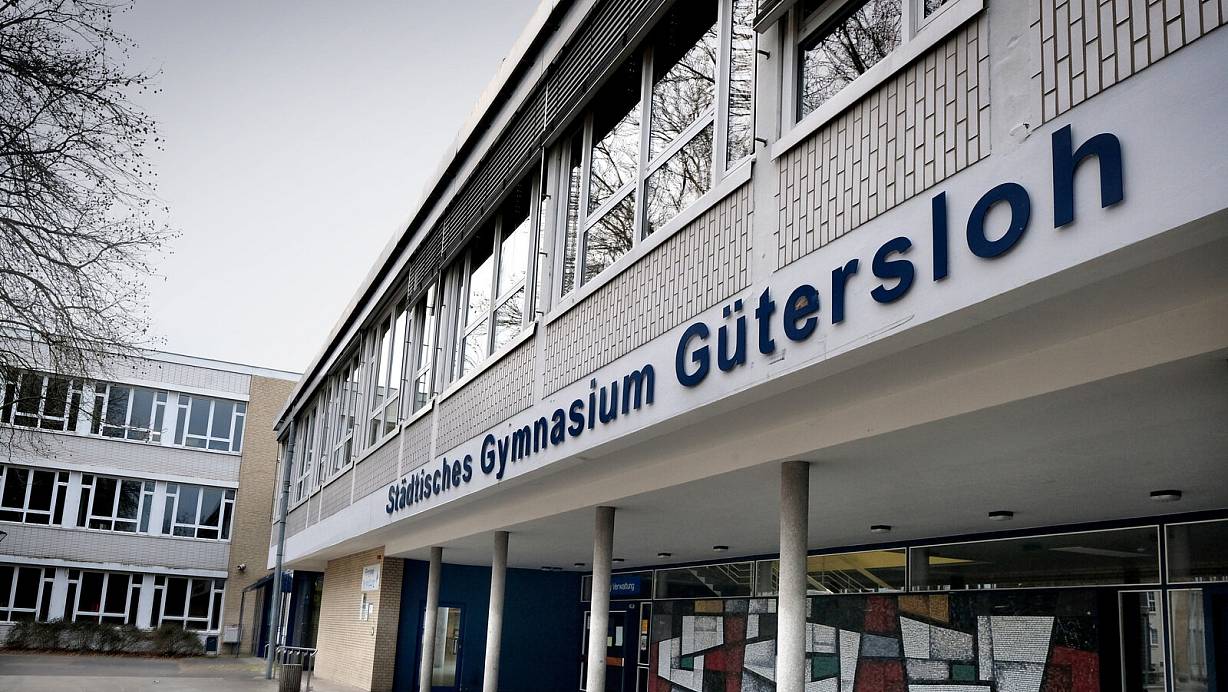 Schon jetzt ein großer Komplex: Das Städtische Gymnasium an der Schulstraße in Gütersloh soll für sieben Züge ausgebaut werden. | © Andreas Frücht