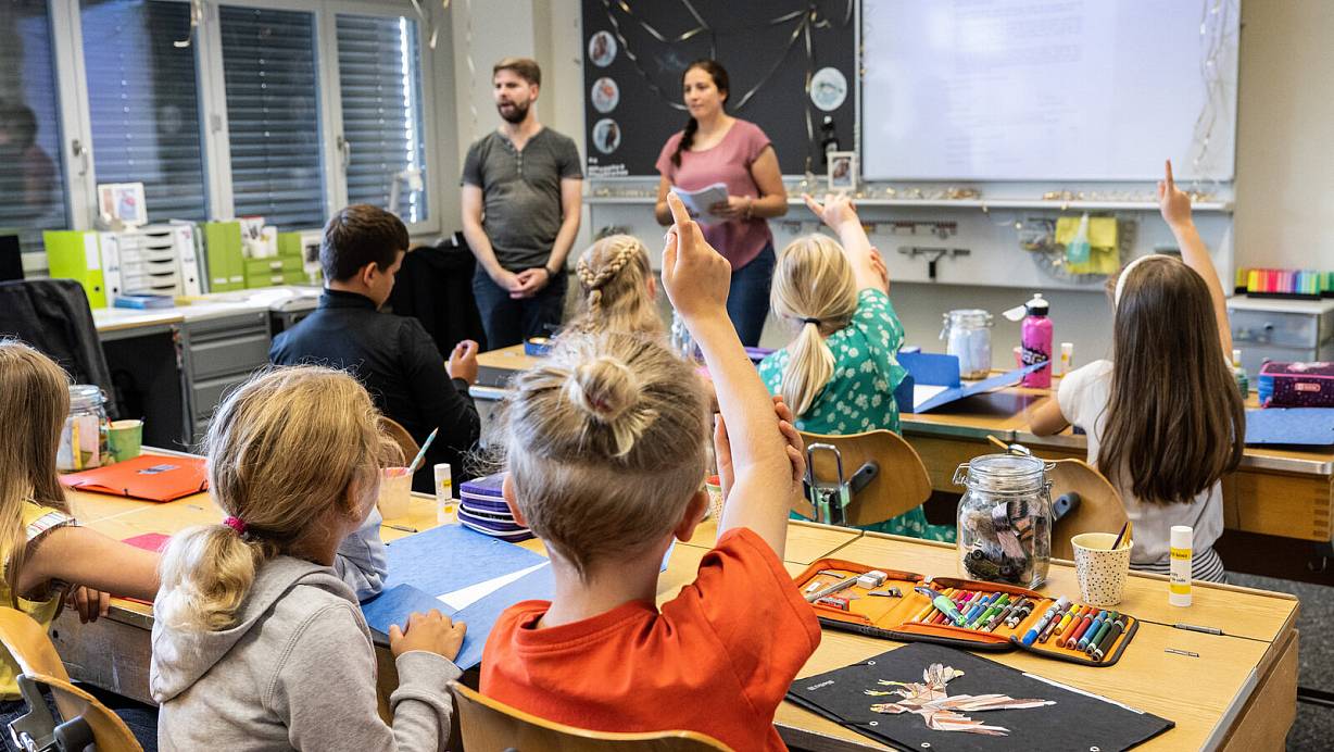 Gütersloh baut in den nächsten Jahren zwölf seiner 17 Grundschulen aus. Es ist das größte Investitionsprojekt in der Geschichte der Stadt. | © Symbolfoto/picture alliance