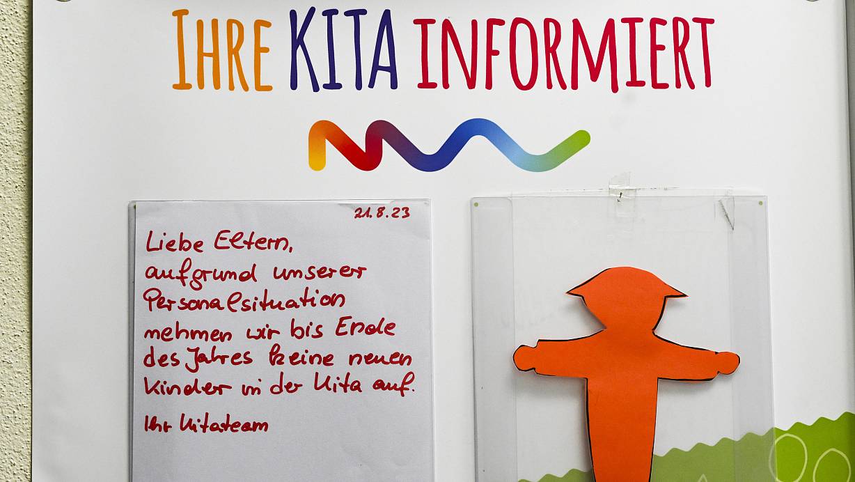 Geht den Kitas das Geld aus, werden erst Gruppen geschlossen, dann ganze Einrichtungen. (Symbolbild) | © Jens Kalaene