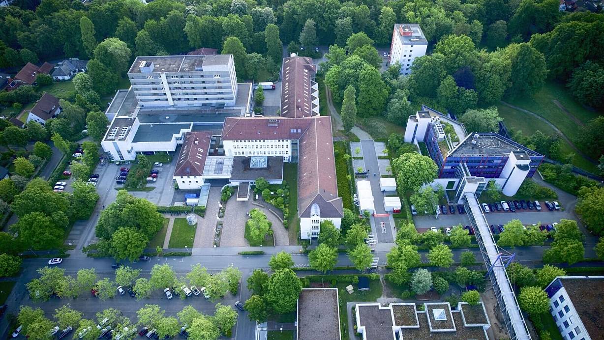 Ein Neubau f&uuml;r das Krankenhaus (Foto) und die Auguste-Viktoria-Klinik in Bad Oeynhausen soll nach Sch&auml;tzungen der M&uuml;hlenkreiskliniken 225 Millionen Euro kosten. | &copy; THORSTEN ULONSKA