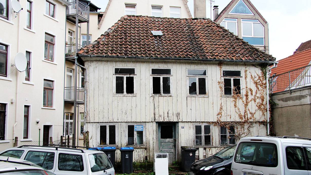 Die alte Synagoge steht in einem Hinterhof in Detmold. | © Jana Beckmann