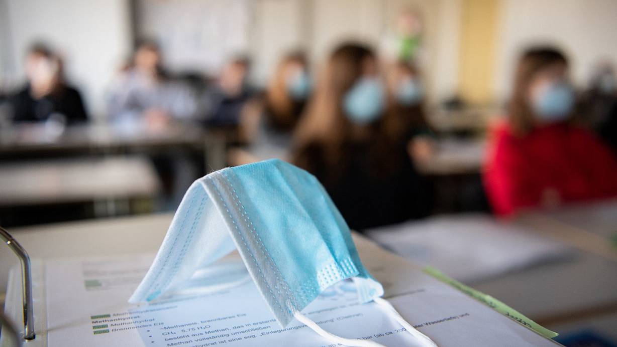 Unterricht in der Schule, wenn auch unter Hygienebedingungen: Eltern und Schüler warten sehnlichst auf Öffnungskonzepte. | © Matthias Balk