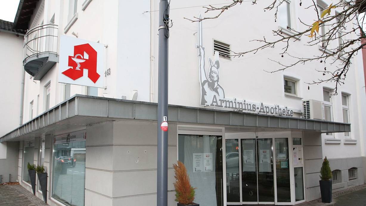 Nach fast 180 Jahren ist die Arminius-Apotheke in Bad Lippspringe geschlossen worden.  | © Uwe Müller