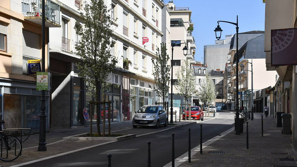Während der Ausgangssperre waren die Straßen in Châteauroux menschenleer. | © Stadt Gütersloh
