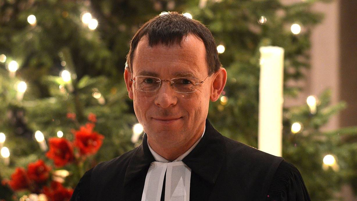 Pfarrer Eckhard Düker hat mit dem britischen Militärgeistlichen Reverend Richard Downes den Video-Gottesdienst aufgenommen. | © Düker