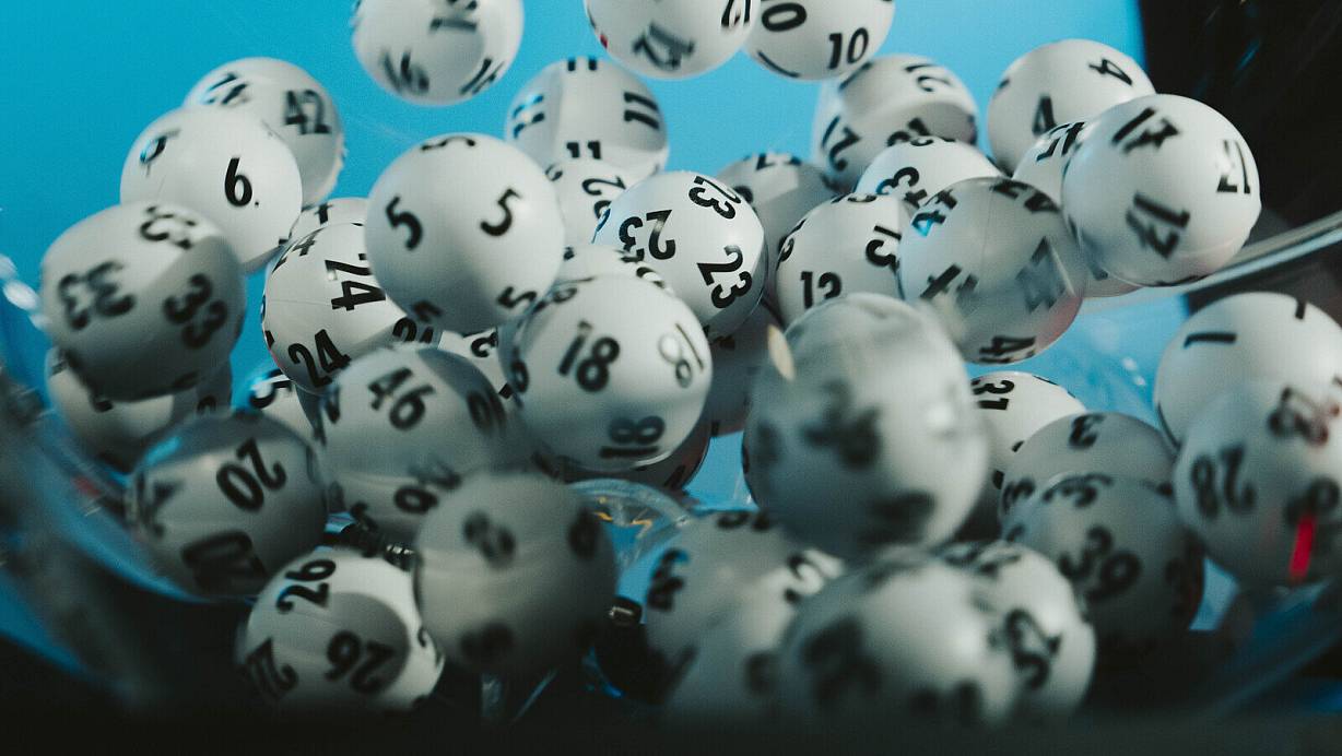 Ohne Superzahl zur Million: Ein Online-Tipp aus Nordrhein-Westfalen landete bei der Mittwochsziehung (22. Februar) einen Treffer im zweiten Rang bei LOTTO 6aus49. | © Anton Minayev