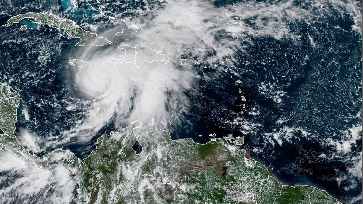 Hurrikan «Melissa» hat die höchste Hurrikan-Kategorie 5 erreicht. | © Uncredited/NOAA via AP/dpa