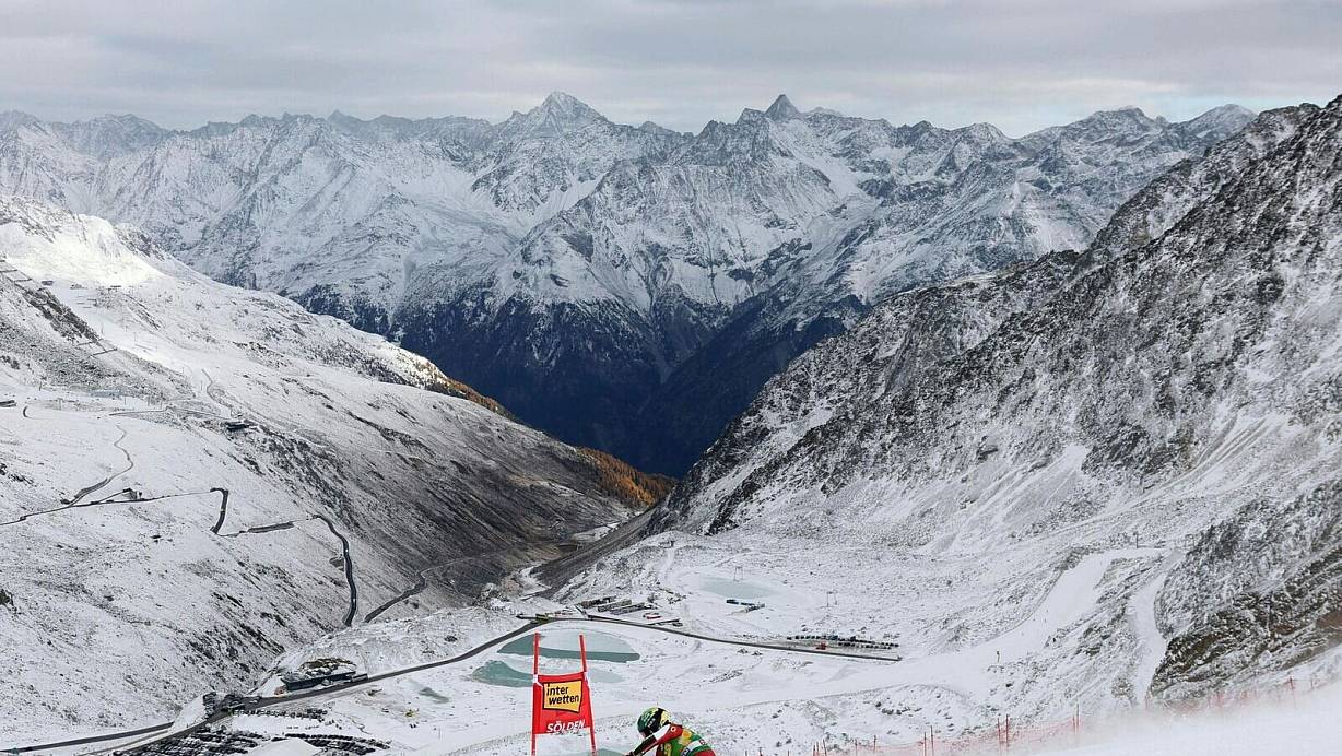 Die Österreicherin Julia Scheib feierte in Sölden ihren ersten Weltcup-Sieg. | © Expa/Johann Groder/APA/dpa