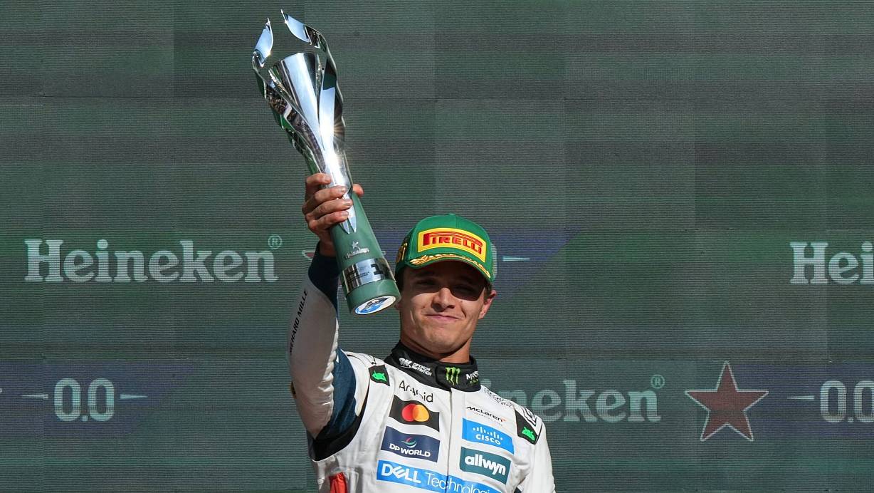 Mit einem Punkt Vorsprung der neue WM-Führende: Lando Norris- | © Fernando Llano/AP/dpa