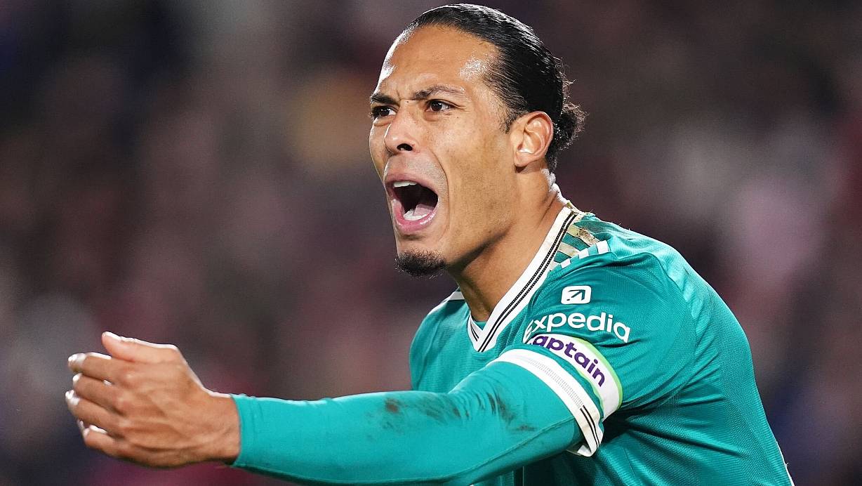 Virgil van Dijk ist bedient. | © John Walton/PA Wire/dpa