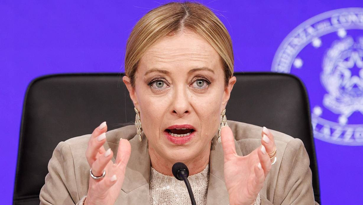 Italiens rechte Ministerpräsidentin Giorgia Meloni treibt den Umbau der Justiz voran. (Archivbild) | © Roberto Monaldo/LaPresse/AP/dpa