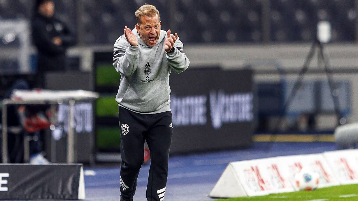 Unzufrieden mit der Chancenauswertung: Fortuna-Coach Markung Anfang. | © Andreas Gora/dpa