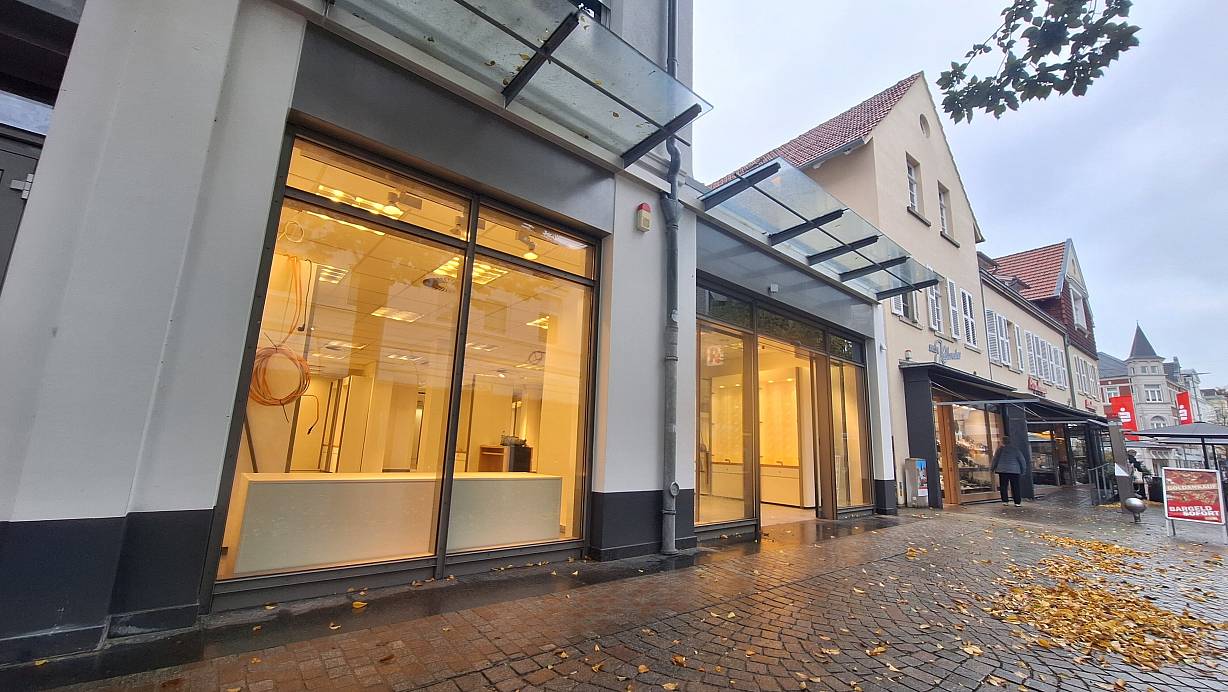 Die einstige Rossmann-Filiale steht seit 2022 leer. Nun tut sich etwas. | © Peter Heidbrink