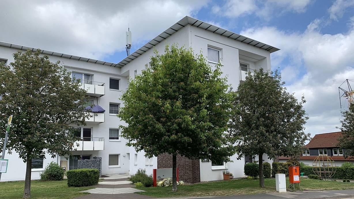 In diesem Mehrfamilienhaus in der Bad Oeynhausener Südstadt war in der Nacht zum 25. Mai eine 36-jährige Frau getötet worden. | © Nicole Bliesener