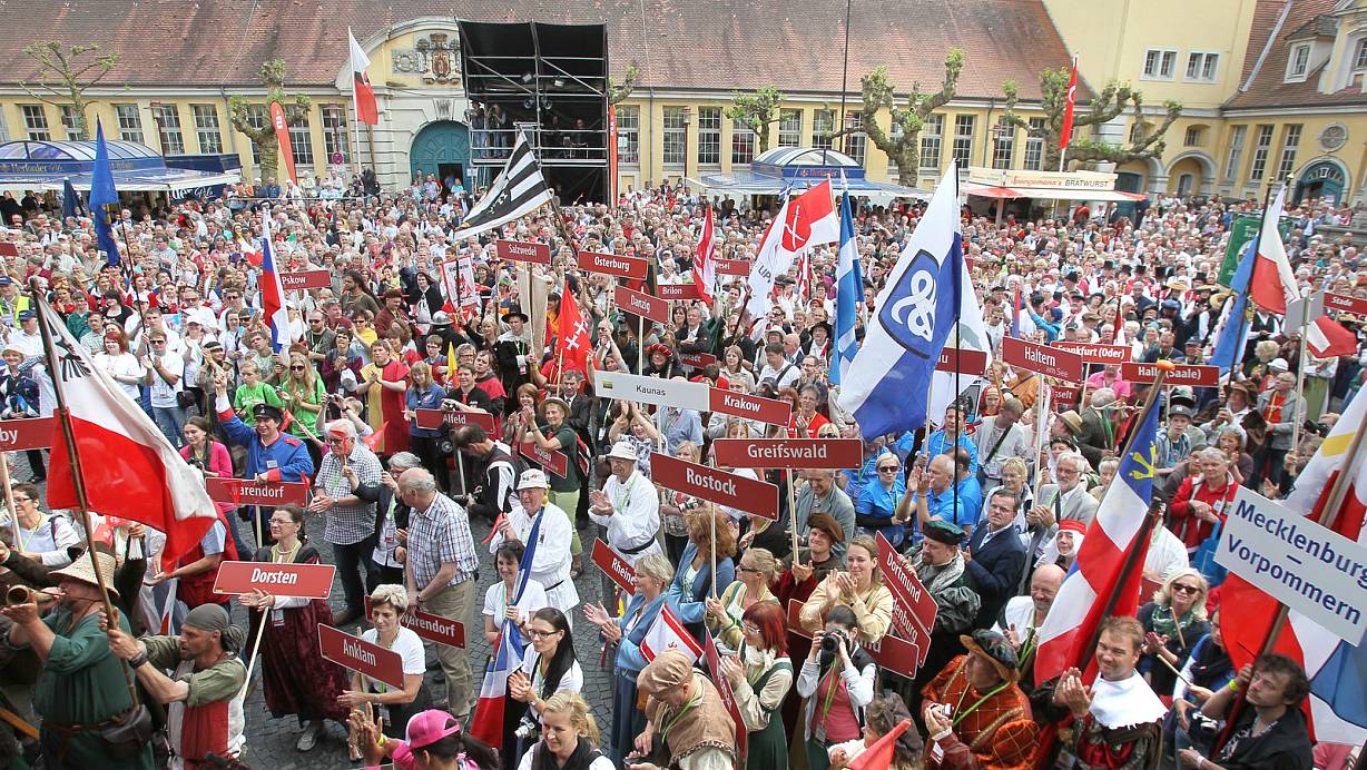 Höhepunkt der Hanseaktivitäten: 2013 richtete die Stadt Herford die Internationalen Hansetage aus. | © Frank-Michael Kiel-Steinkamp