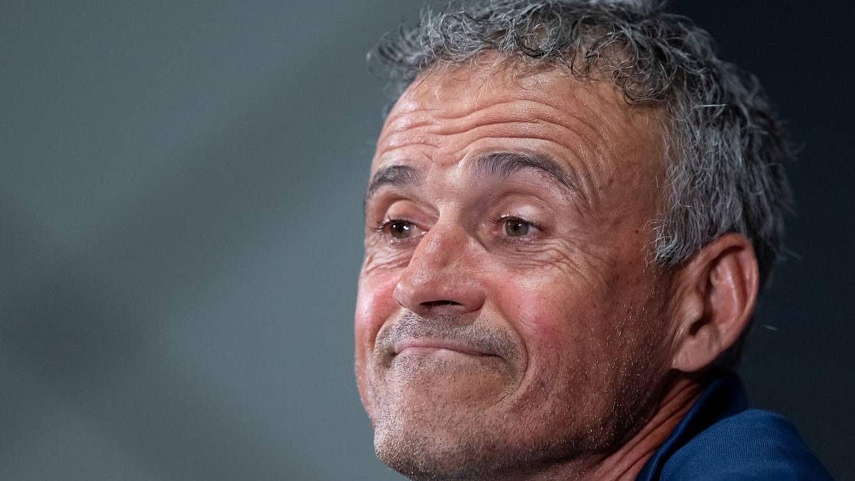 Der allseits bewunderte Luis Enrique sagt vor dem Finale: «Ich bin kein Star als Trainer.» | © Sven Hoppe/dpa
