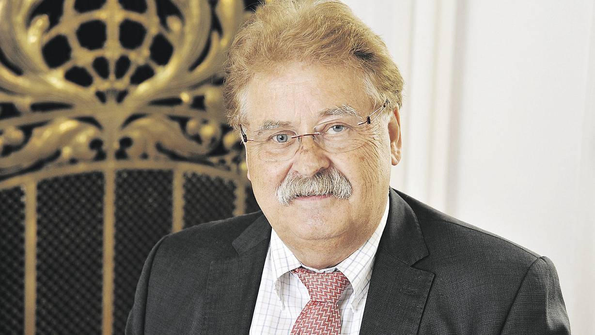 Mister Europa: Elmar Brok (72) sitzt seit 1988 im Europa-Parlament. Jetzt sieht er sich mit Vorw&uuml;rfen konfrontiert. | &copy; imago/teutopress