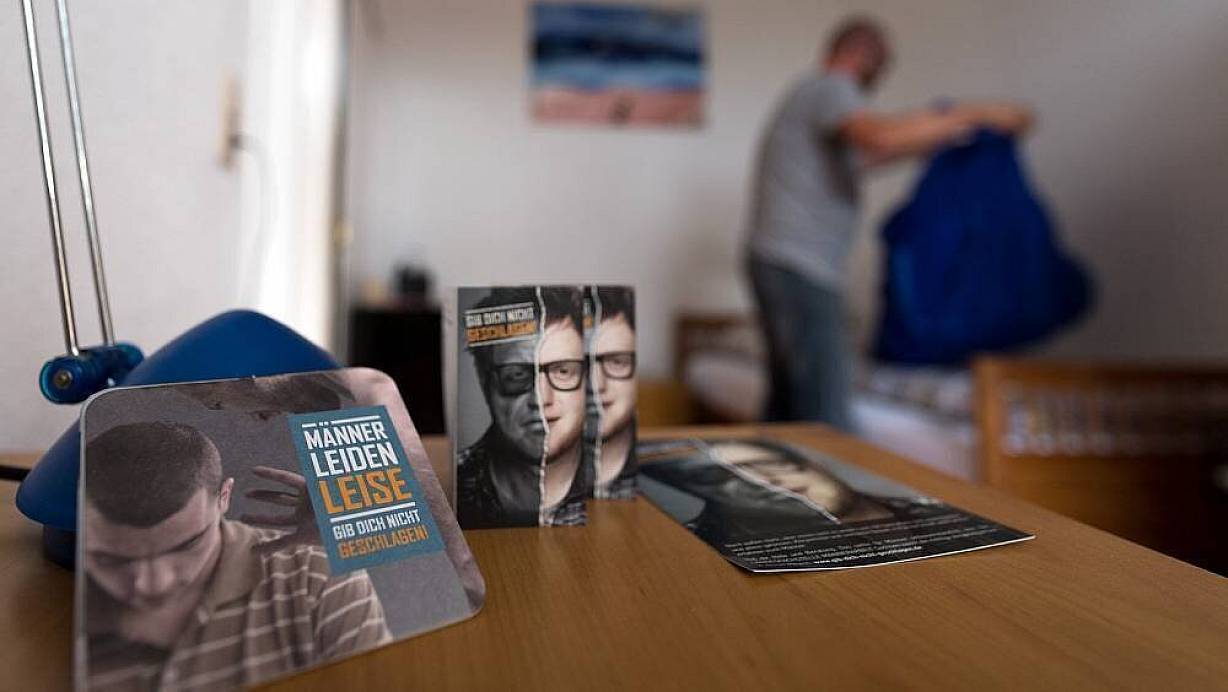 Immer öfter suchen Männer Schutz vor den Gewalterfahrungen bei ihnen zu Hause. | © Symbolfoto: dpa