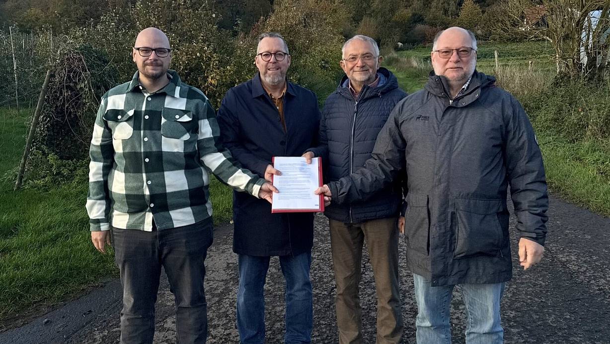 Die neue BfR/FDP-Fraktion im Rat der Gemeinde Rödinghausen (v. l.): Ulf Eichmann, Dirk Kleineweber, Roland Neubert und Thomas Mailänder. | © BfR/FDP-Fraktion