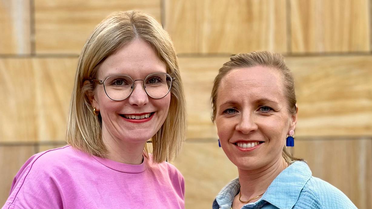 Karina Schrautemeier (l.) und Nina Bollmann haben die digitale Sharing-Initiative „Mach’s Mietbar“ für den Kreis Paderborn ins Leben gerufen | © "Mach's mietbar"
