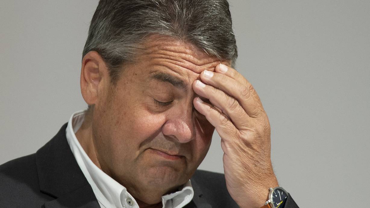 Auch Ex-SPD-Chef Sigmar Gabriel gehört zu den Erstunterzeichnern des Aufrufs der SPD-Initiative "Aubruch durch Klarheit". | © picture alliance/dpa