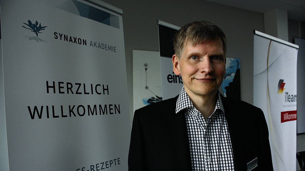 Entspannt: Frank Roebers ist seit 1999 Vorstandsvorsitzender der Synaxon AG. | © Christina Zimmermann