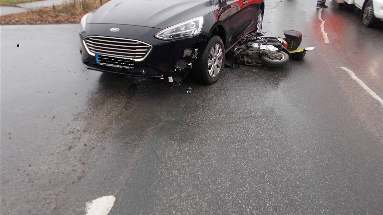 Das Motorrad wurde bei dem Unfall zerstört. | © Polizei Minden-Lübbecke