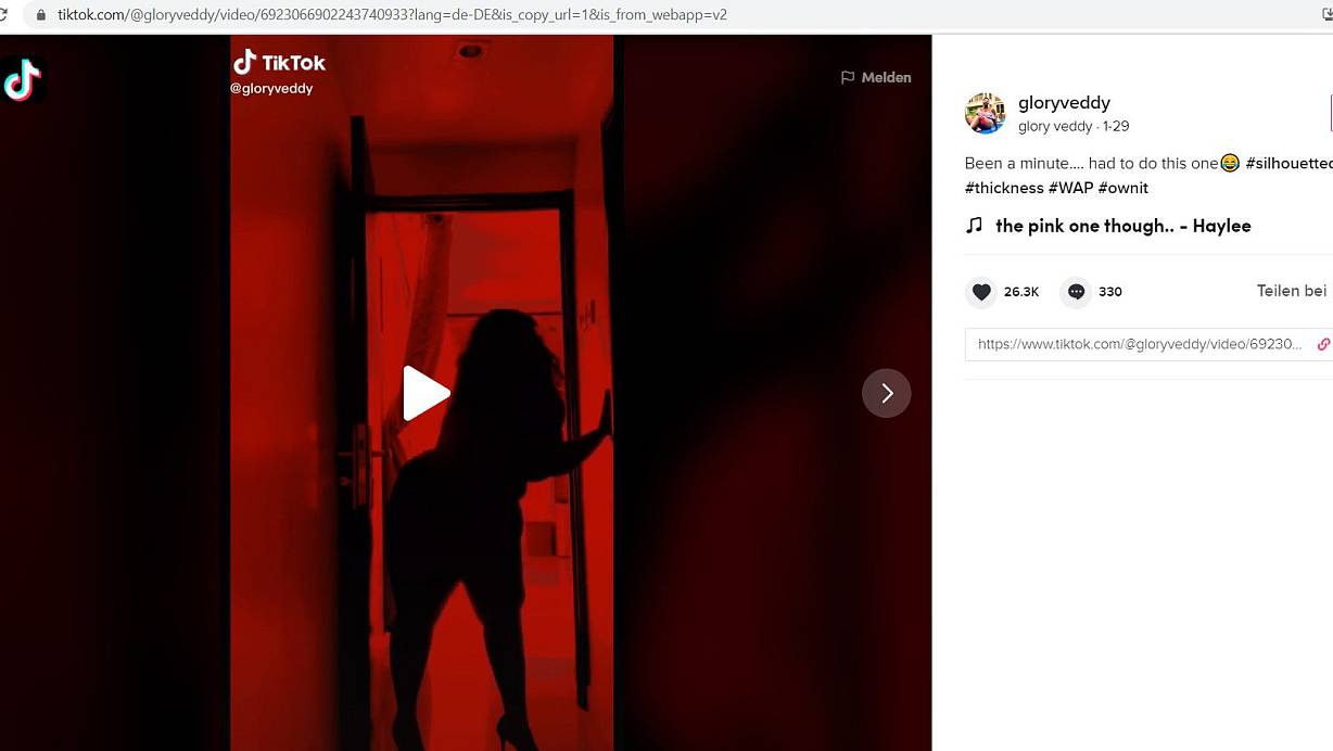 User wie Glory Veddy haben bei der Tiktok-Challenge mitgemacht, um ein Zeichen gegen das Bodyshaming zu setzen. | © Screenshot NW / @gloryveddy auf TIktok