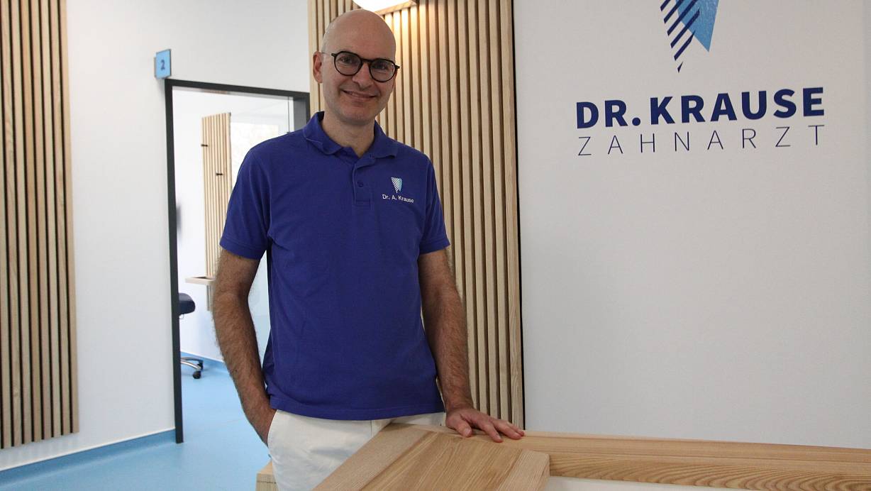 Die Rezeption in der neuen Praxis. | © Björn Kenter