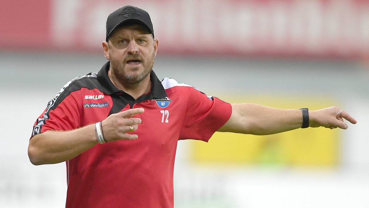 Freut sich auf Köpenick: Steffen Baumgart darf am Samstag mit dem SC Paderborn in der Berliner Heimat ran. | © (c) Marc Köppelmann / Marc Köppelmann