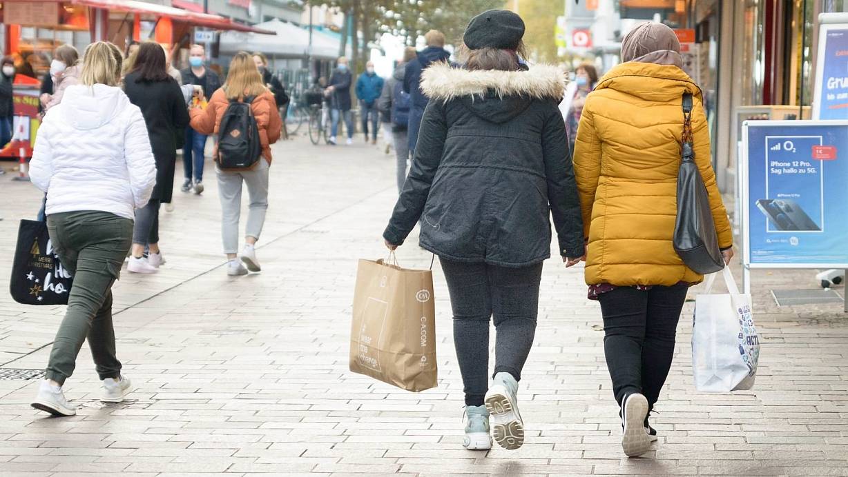Die Paderborner Einzelhändler verzeichnen Umsatzeinbußen, auch wenn die Geschäfte derzeit geöffnet sind. | © Lena Henning