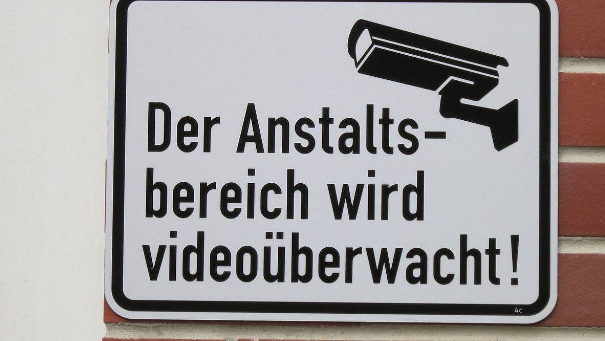 Hinweis: Videoüberwachung in Büren. | © Thomas Grundmann