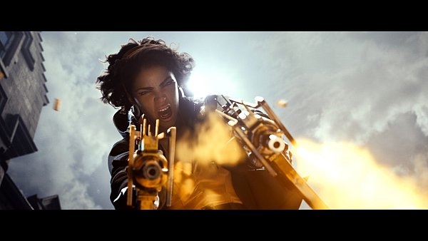 Unsere Gegenspielerin (oder wahlweise unsere alternative Spielfigur): Julianna will Colt ans Leder. - © Bethesda/Arkane