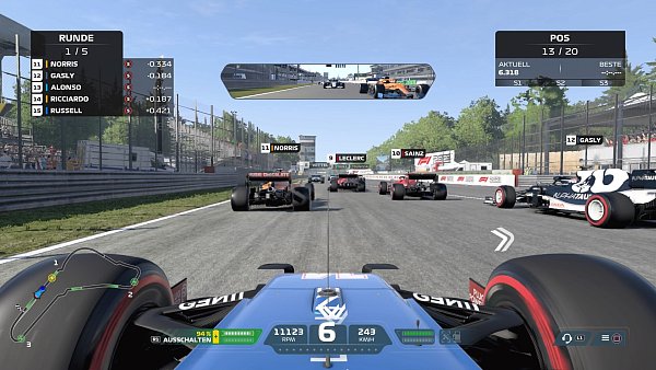 Die Engine sorgt auch in stressigen Phasen des Renngeschehens für ein flüssiges Spielerlebnis, auch wenn dabei Abstriche bei der äußeren Umgebung (wie hier im Beispiel bei den Bäumen rechts im Bild) gemacht werden mussten.  - © EA Games