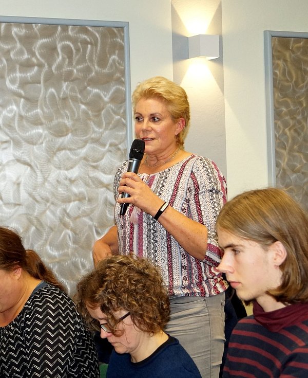 Großes Interesse: Auch das Publikum diskutierte mit. - © Michael Grundmeier