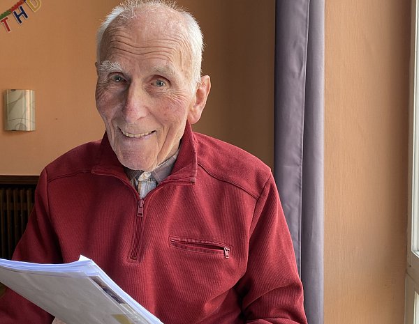 Werner Höltke berichtete über die Ankunft der Familie Champion in der Bergstadt. - © Horst Biere
