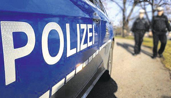Die Polizei, dein Freund und Helfer: Mit einem Opferschutzexperten besprechen Oerlinghauser ihre Ängste, die sie im öffentlichen Raum haben. - © unbekannt