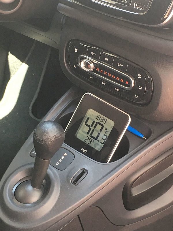 13.39 Uhr: Mittlerweile sind es schon 40,3 Grad. - © Antonia Hähnel