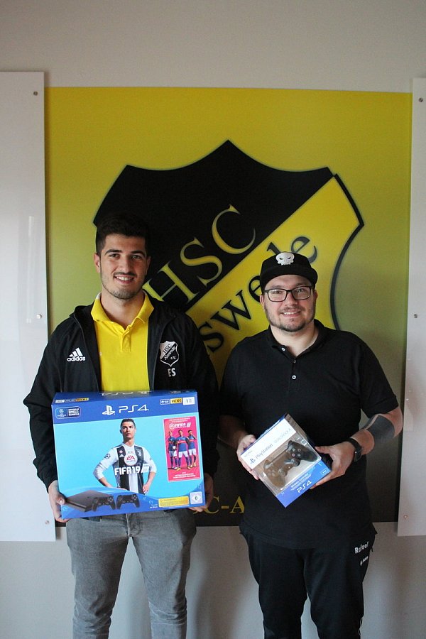 E-Sportler: Emre Salgin (l.) übernimmt die Rolle als Obmann der Sparte "E-Sport" beim HSC Alswede. Raphael Etzold, 2. Vorsitzender des Vereins, freut sich auf die neue Sportart. - © Foto: HSC Alswede