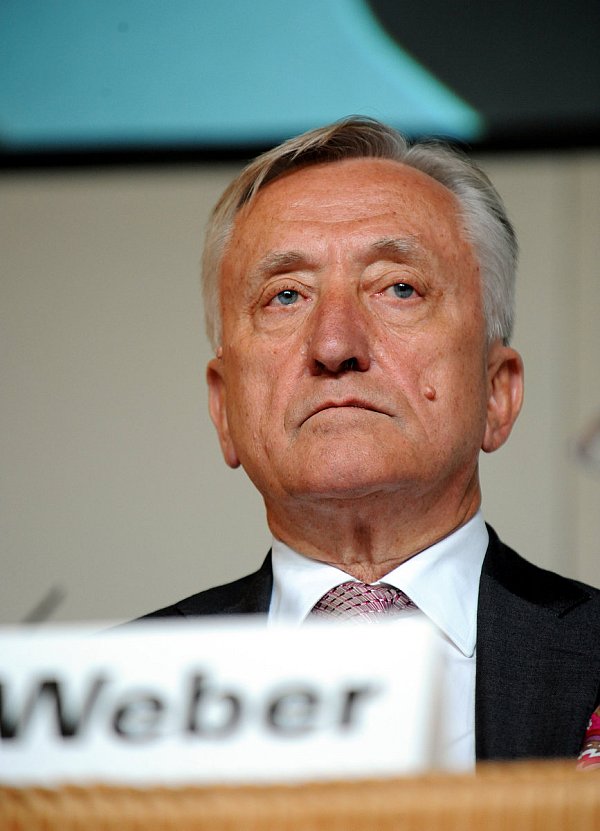 Hat alle Höhen und Tiefen erlebt: Gerhard Weber zog sich im Herbst 2014 mit 73 Jahren aus dem operativen Geschäft zurück. - © Christian Weische