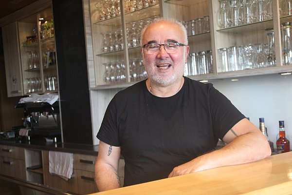 Gastronom Vasilios Vlasiou verlässt die Stadt Spenge und sein beliebtes Restaurant Achilles. - © Jan-Henrik Gerdener