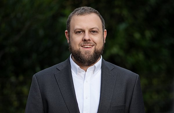 Alexander Senn tritt für die FDP bei der Bürgermeisterwahl 2025 in Paderborn an. - © Thorsten Hennig