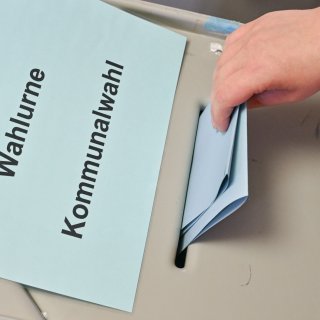 OB-Wahl 2025: Die Kandidatinnen und Kandidaten der Oberbürgermeisterwahl in Bielefeld