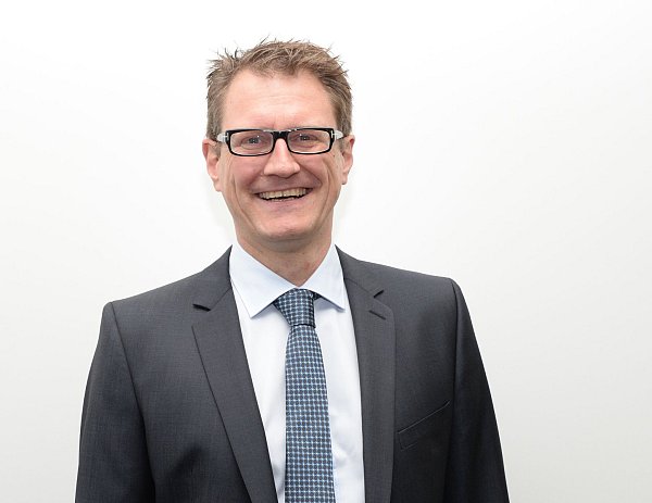 Wird im Januar Chefarzt: Privatdozent Dr. Boris Utsch. - © Klinik