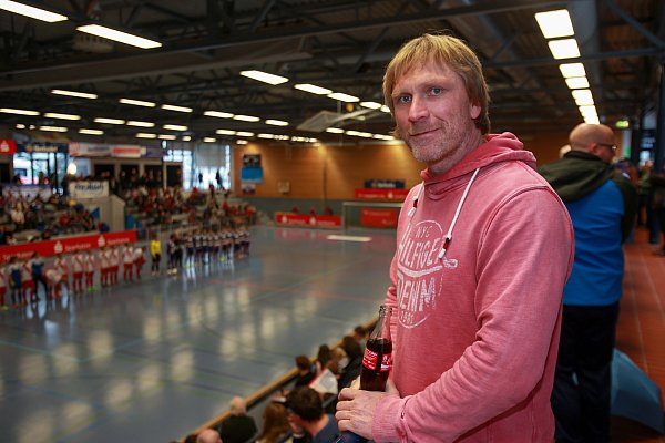 Spaß: Ex-Armine Ansgar Brinkmann freute sich als interessierter Zuschauer über das hohe Niveau des Turniers. - © Andreas Zobe