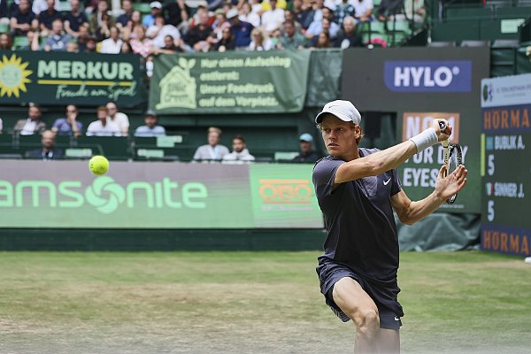 Jannik Sinner gilt unter Spielern und Experten als heißer Kandidat auf einen Grand Slam-Titel und die Nummer eins der Welt. - © TERRA WORTMANN OPEN/Mathias Schulz