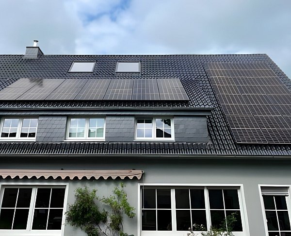 Alles aus einer Hand von dem führenden Anbieter für Solar-Anlagen in Ostwestfalen. - © SolMetall GmbH